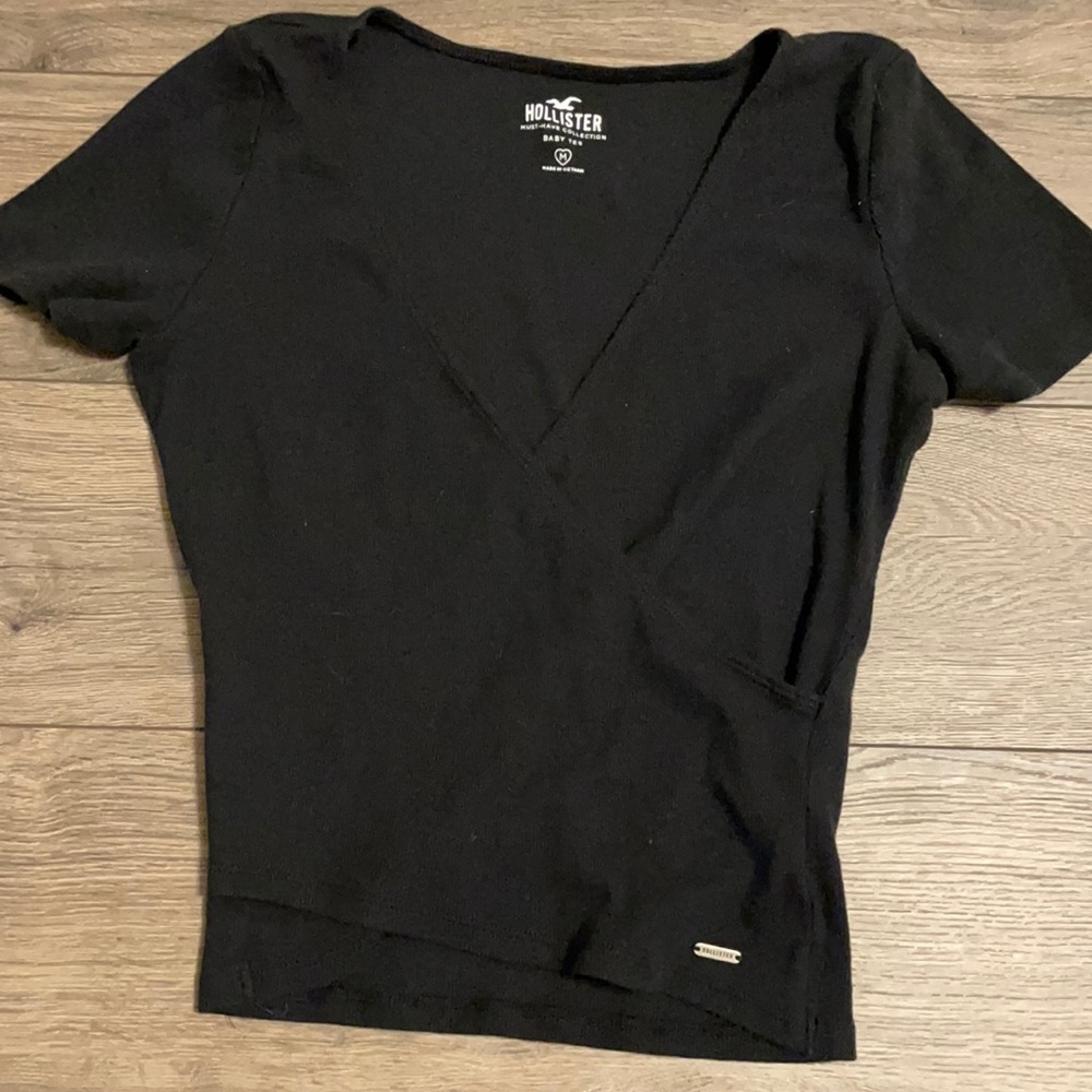Black Crossover Hollister Top
